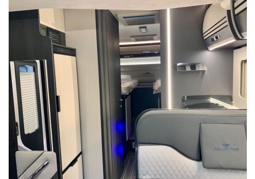 Low Profile Motorhome ROLLER TEAM Kronos 284 TL en Sale Occasion