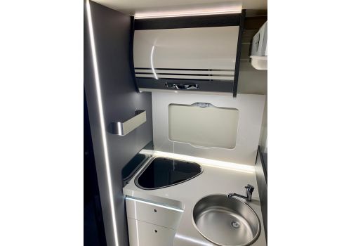Low Profile Motorhome ROLLER TEAM Kronos 284 TL en Sale Occasion