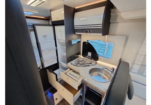Low Profile Motorhome ROLLER TEAM Kronos 294 TL en Sale Occasion