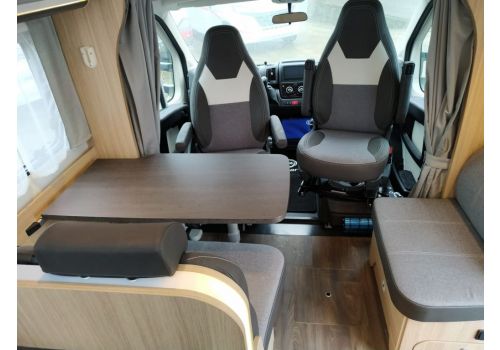 Low Profile Motorhome SUNLIGHT T 65 en Sale Occasion