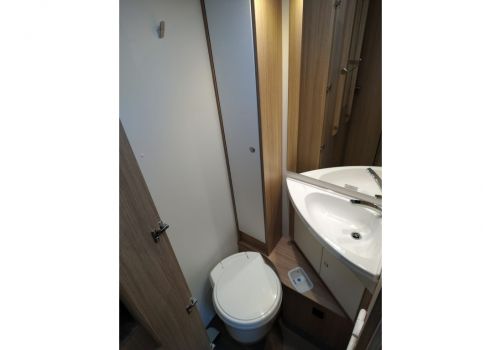 Low Profile Motorhome SUNLIGHT T 65 en Sale Occasion