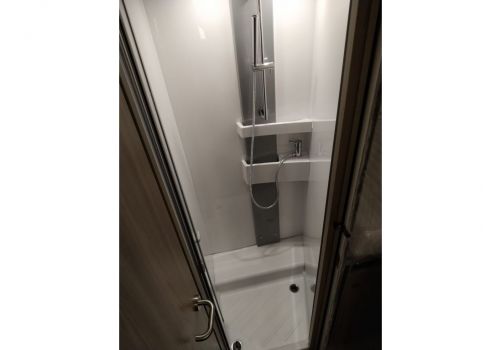 Low Profile Motorhome LMC Element T 758 G en Sale Occasion