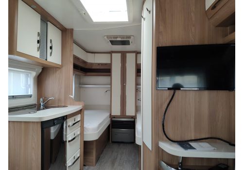 Caravan HOBBY 460 DL LUXE en Sale Occasion
