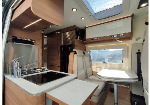 Camper Van RAPIDO V55 Modelo 2022 en Sale Occasion