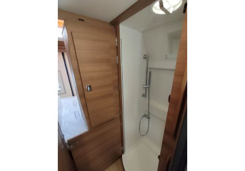Camper Van RAPIDO V55 Modelo 2022 en Sale Occasion