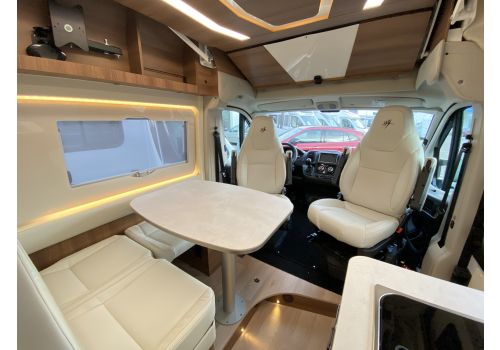 Camper Van RAPIDO V65 XL Modelo 2022 en Sale Occasion