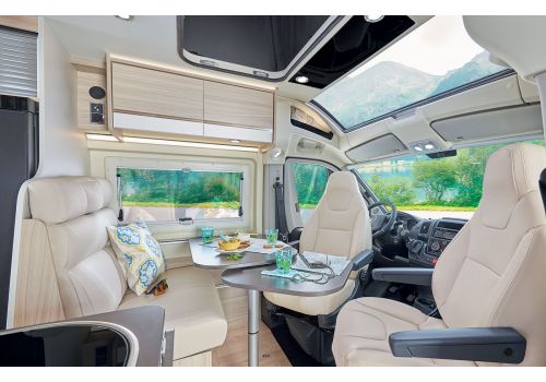 Camper Van DREAMER D55 Up Fun en Catalog