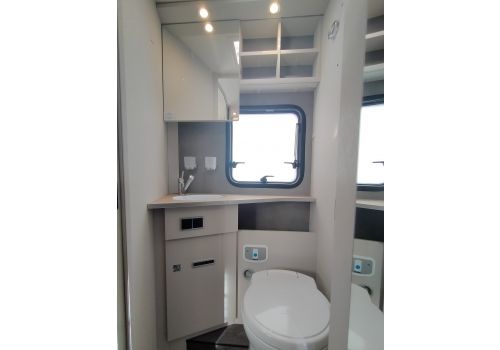 Low Profile Motorhome DETHLEFFS Trend 90 T7057 DBL Modelo 2022 en Sale Occasion
