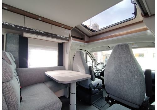 Low Profile Motorhome DETHLEFFS Trend 90 T7057 DBM Modelo 2022 en Sale Occasion