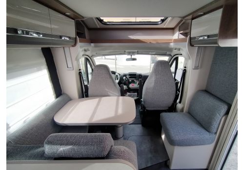 Low Profile Motorhome DETHLEFFS Trend 90 T7057 DBM Modelo 2022 en Sale Occasion