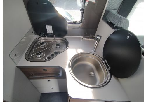 Low Profile Motorhome DETHLEFFS Trend 90 T7057 EB Modelo 2022 en Sale Occasion