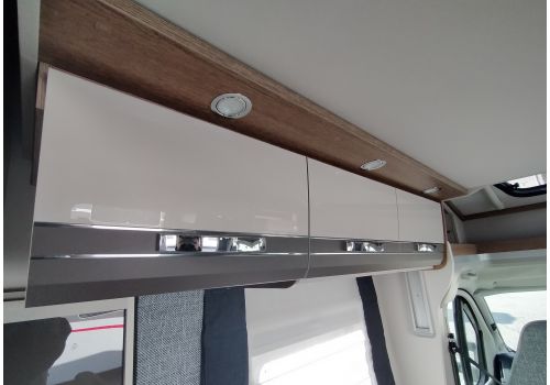 Low Profile Motorhome DETHLEFFS Trend 90 T7057 EB Modelo 2022 en Sale Occasion