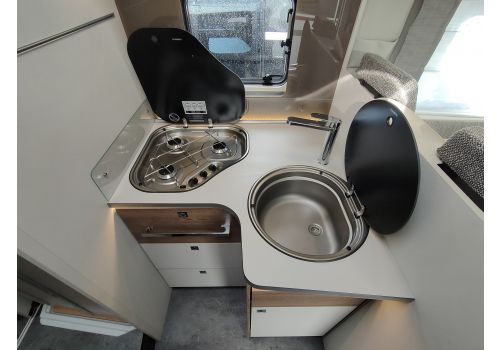 Low Profile Motorhome DETHLEFFS Trend T7057 EB Modelo 2022 en Sale Occasion