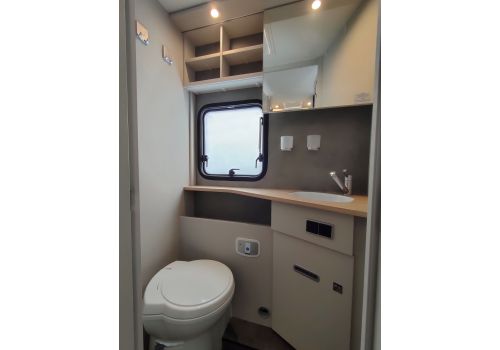 Low Profile Motorhome DETHLEFFS Trend T7057 EB Modelo 2022 en Sale Occasion