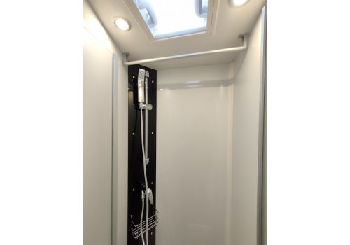 Low Profile Motorhome DETHLEFFS Trend T7057 EB Modelo 2022 en Sale Occasion