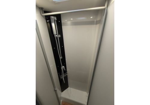 Low Profile Motorhome DETHLEFFS Trend T7057 EB Modelo 2022 en Sale Occasion