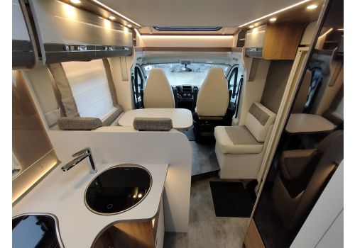 Low Profile Motorhome DETHLEFFS Trend T7057 EB Modelo 2022 en Sale Occasion
