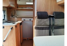 Low Profile Motorhome DETHLEFFS Globebus T-11 en Sale Occasion