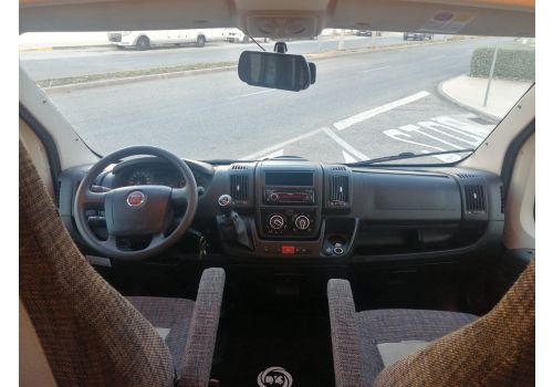 Low Profile Motorhome BURSTNER Ixeo T 720 en Sale Occasion