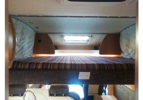 Low Profile Motorhome BURSTNER Ixeo T 720 en Sale Occasion