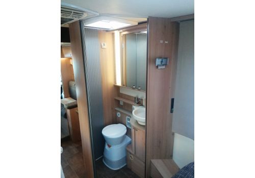 Low Profile Motorhome BURSTNER Ixeo T 720 en Sale Occasion