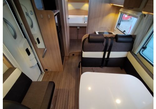 Low Profile Motorhome SUNLIGHT T69L en Sale Occasion