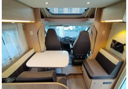 Low Profile Motorhome SUNLIGHT T69L en Sale Occasion
