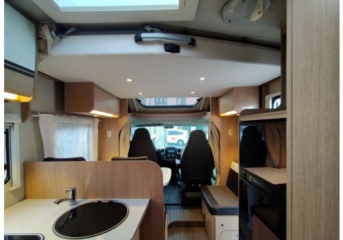 Low Profile Motorhome SUNLIGHT T69L en Sale Occasion