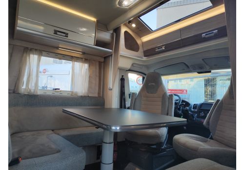 Low Profile Motorhome LAIKA Ecovip 390 en Sale Occasion