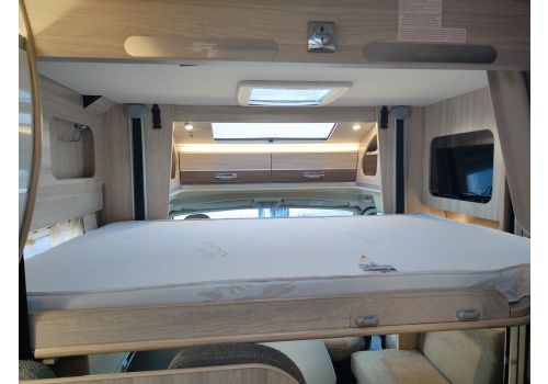 Low Profile Motorhome LAIKA Ecovip 390 en Sale Occasion