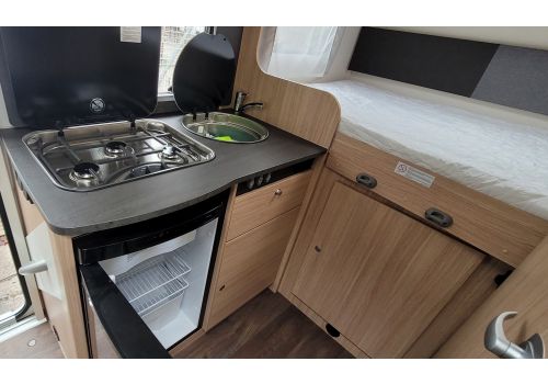 Low Profile Motorhome SUNLIGHT T 60 en Rent
