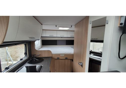 Low Profile Motorhome SUNLIGHT T 60 en Rent