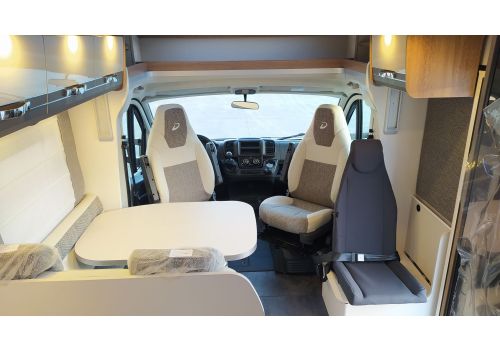 Low Profile Motorhome DETHLEFFS Trend T7057 DBM Modelo 2022 en Sale Occasion