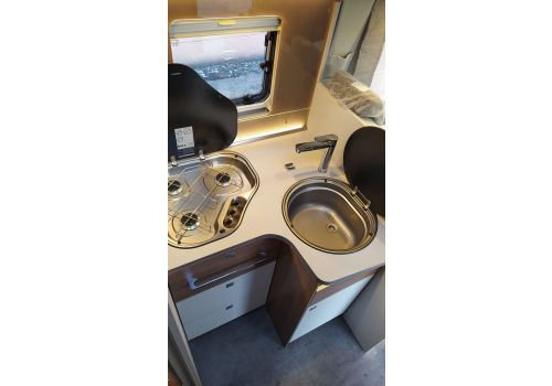 Low Profile Motorhome DETHLEFFS Trend T7057 DBM Modelo 2022 en Sale Occasion