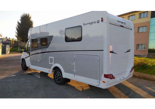Low Profile Motorhome SUNLIGHT T 69 LC Modelo 2022 en Sale Occasion