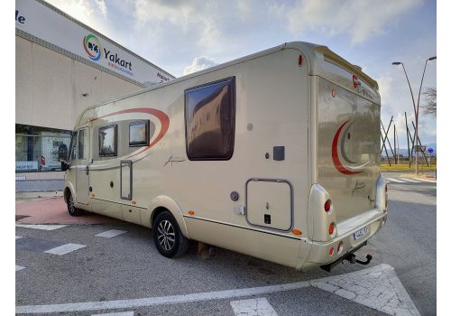 Integral Motorhome BURSTNER AVIANO I 727 en Sale Occasion