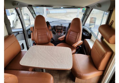 Integral Motorhome BURSTNER AVIANO I 727 en Sale Occasion