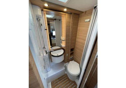 Low Profile Motorhome DETHLEFFS GLOBEBUS T1 en Sale Occasion
