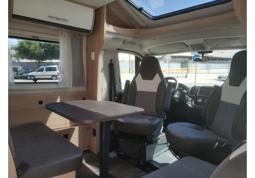 Low Profile Motorhome SUNLIGHT T 69 L en Sale Occasion