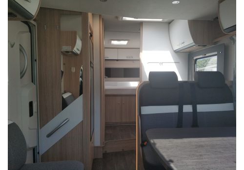 Low Profile Motorhome SUNLIGHT T 69 L en Sale Occasion