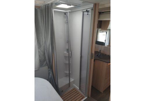 Low Profile Motorhome SUNLIGHT T 69 L en Sale Occasion