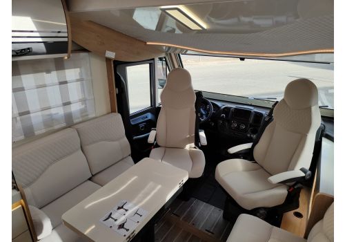 Integral Motorhome ROLLER TEAM Zefiro 267 INT en Sale Occasion