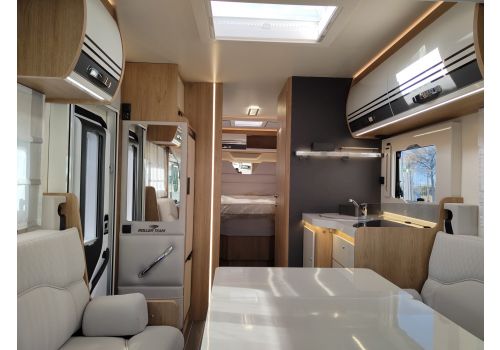 Integral Motorhome ROLLER TEAM Zefiro 267 INT en Sale Occasion