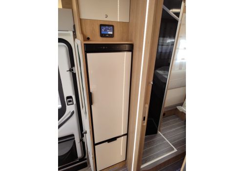 Integral Motorhome ROLLER TEAM Zefiro 267 INT en Sale Occasion