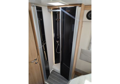 Integral Motorhome ROLLER TEAM Zefiro 267 INT en Sale Occasion