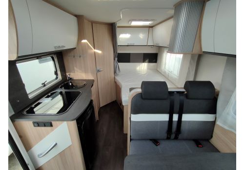 Low Profile Motorhome SUNLIGHT T58 Modelo 2022 en Sale Occasion