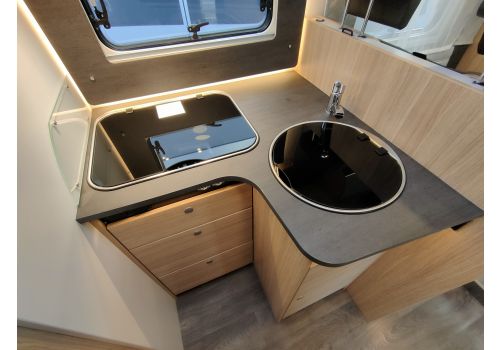 Low Profile Motorhome SUNLIGHT T68 Adventure Edition Modelo 2022 en Sale Occasion
