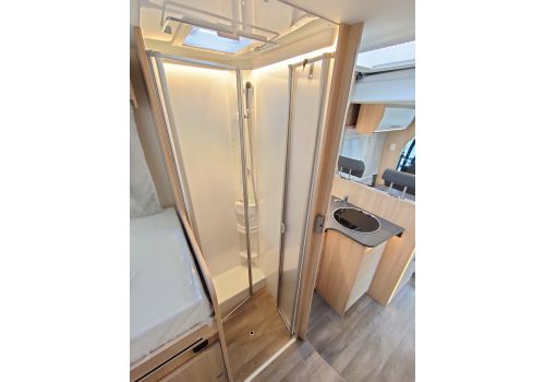 Low Profile Motorhome SUNLIGHT T68 Adventure Edition Modelo 2022 en Sale Occasion