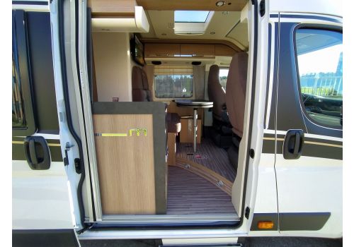 Camper Van MALIBU Van Two Rooms 640 LE K en Sale Occasion