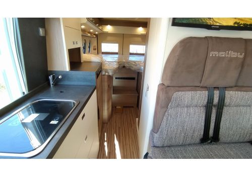 Camper Van MALIBU Van Two Rooms 640 LE K en Sale Occasion